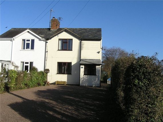 2 bedroom Semi-Detac...